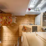 Andrien's Velissariou Apartment *